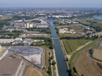 Porto di Cremona e canale navigabile visti dall'alto